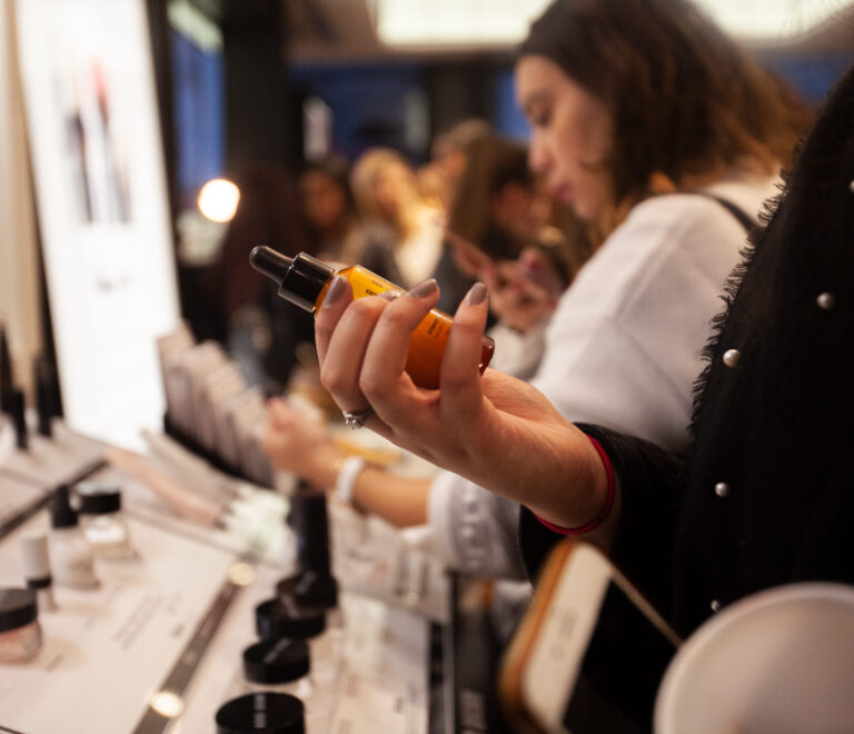 Where to Stay for the Middle East Cosmetics Show in Sharjah?